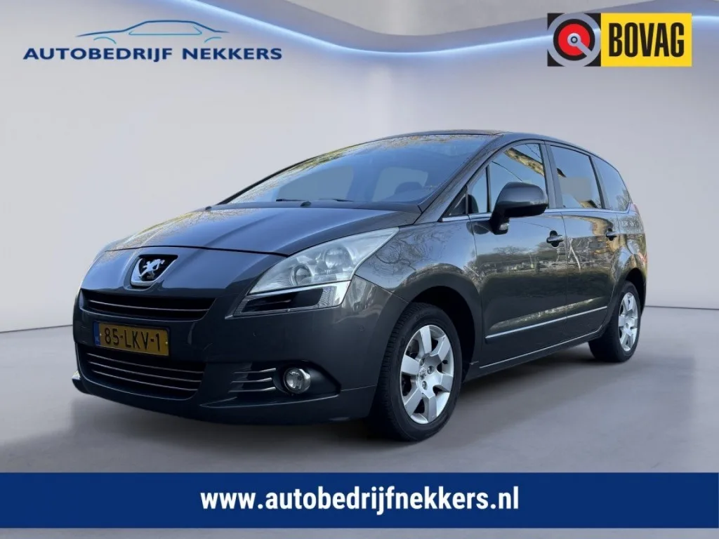 Peugeot 5008 (2010) — foto 1