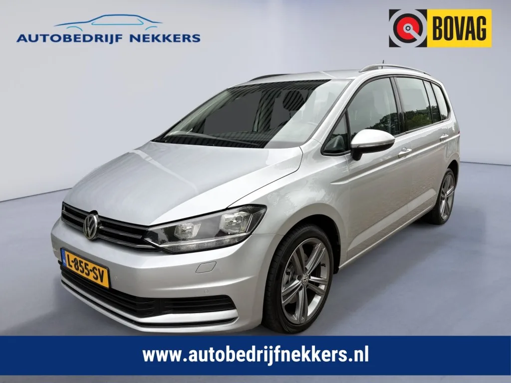 Volkswagen Touran (2017) — foto 1