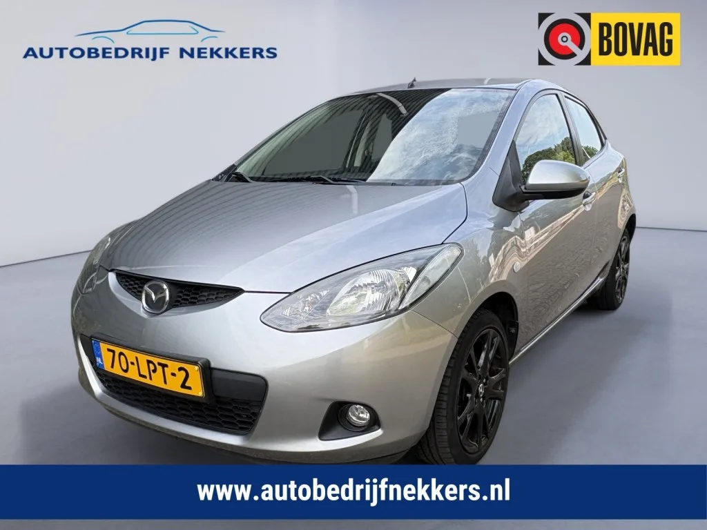 Mazda 2 (2010) — foto 1