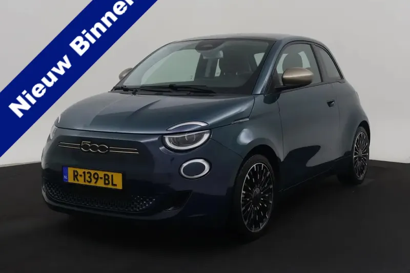 Fiat 500 (2022)