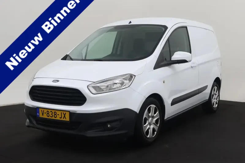 Ford Transit Courier (2017)