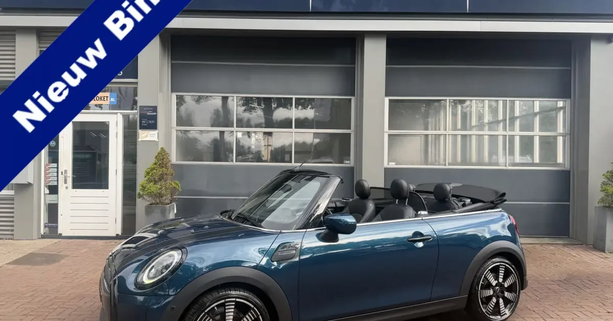 MINI Cabrio (2021) — foto 1
