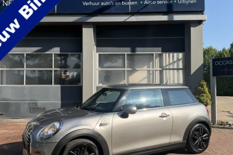 MINI One (2016)