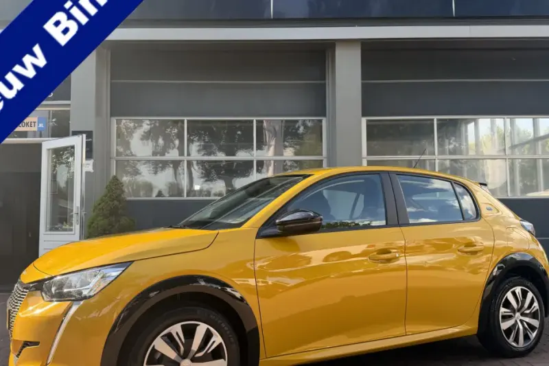 Peugeot e-208 (2022)