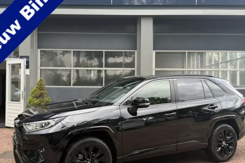 Toyota RAV4 (2021)