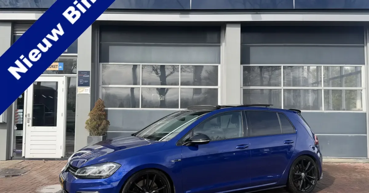 Volkswagen Golf (2019) — foto 1