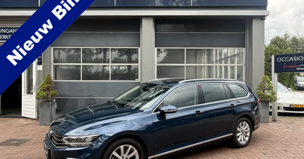Volkswagen Passat (2021) — foto 1
