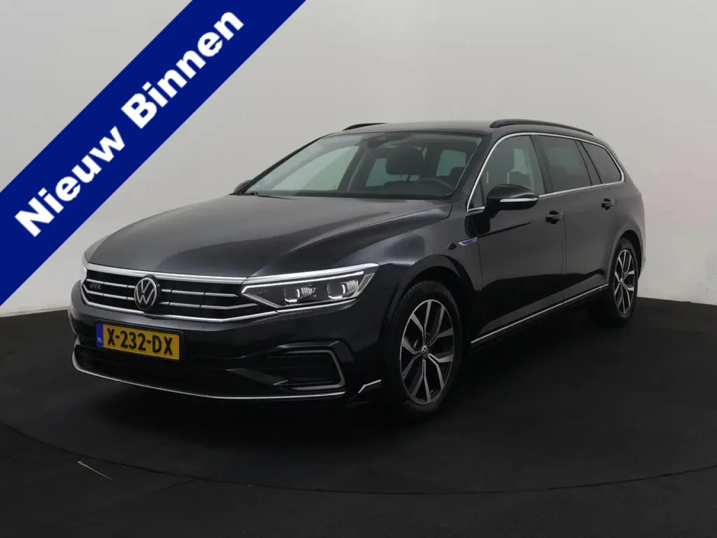 Volkswagen Passat (2020) — foto 1