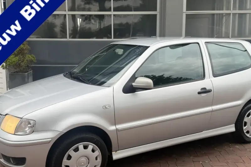 Volkswagen Polo (2001)