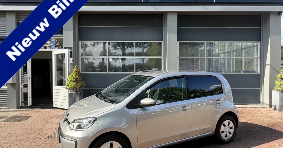 Volkswagen Up (2017) — foto 1