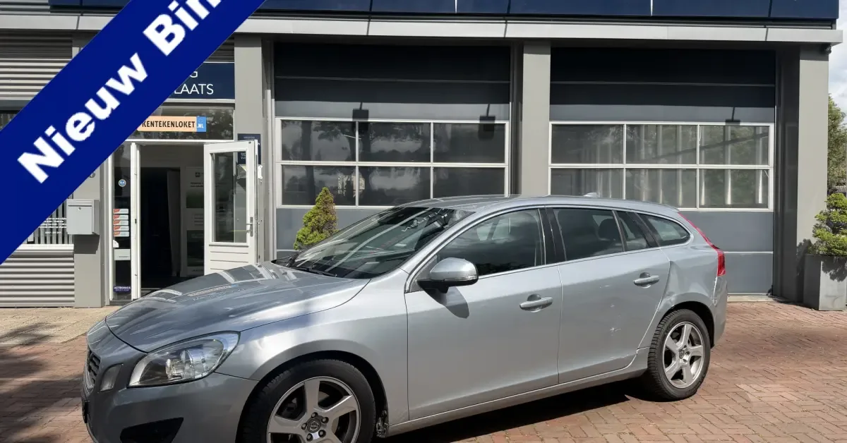 Volvo V60 (2011) — foto 1