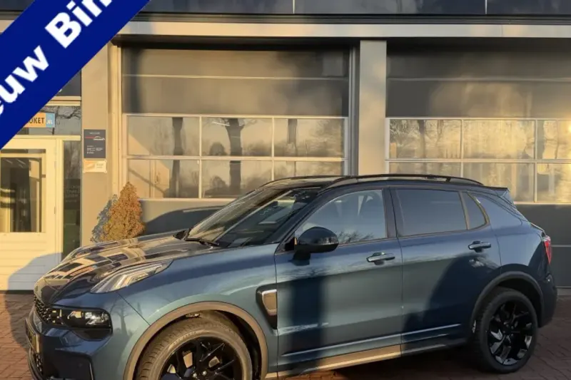 Lynk & Co 01 (2023)