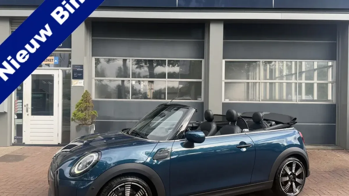 MINI Cabrio (2021) — foto 1
