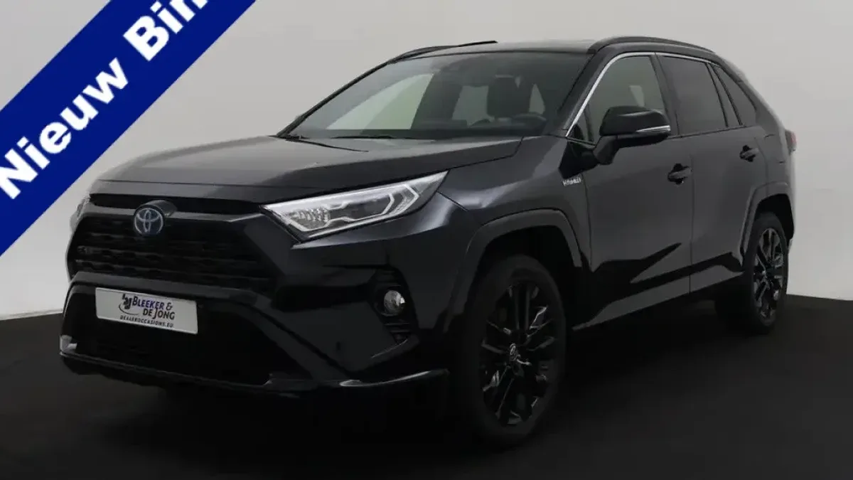 Toyota RAV4 (2021) — foto 1
