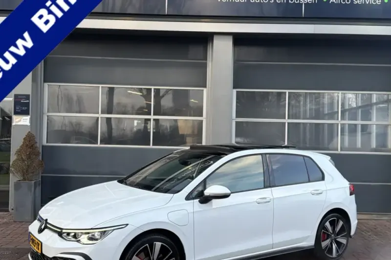Volkswagen Golf (2021)