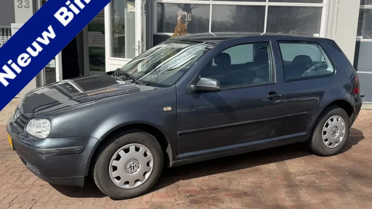Volkswagen Golf (1999) — foto 1