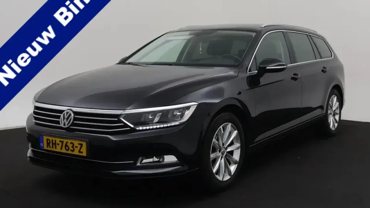 Volkswagen Passat (2017) — foto 1