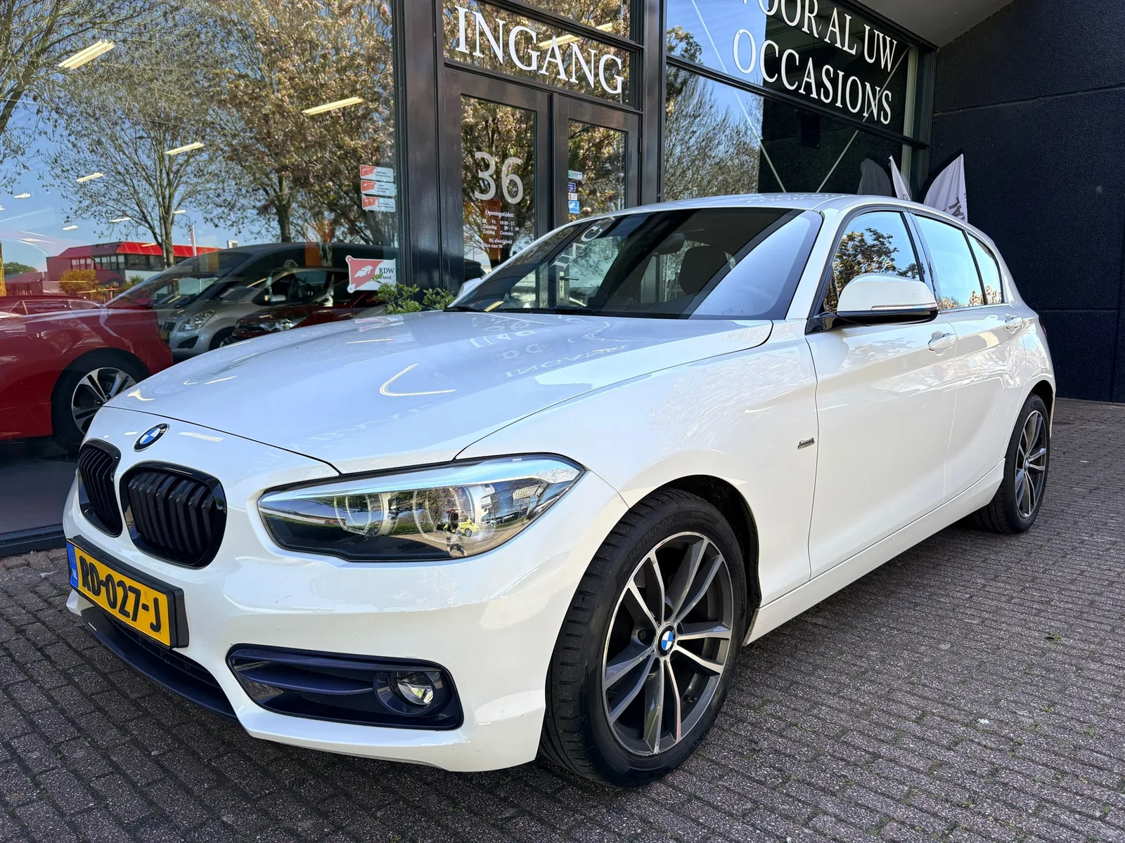 BMW 1-Serie (2017) — foto 1