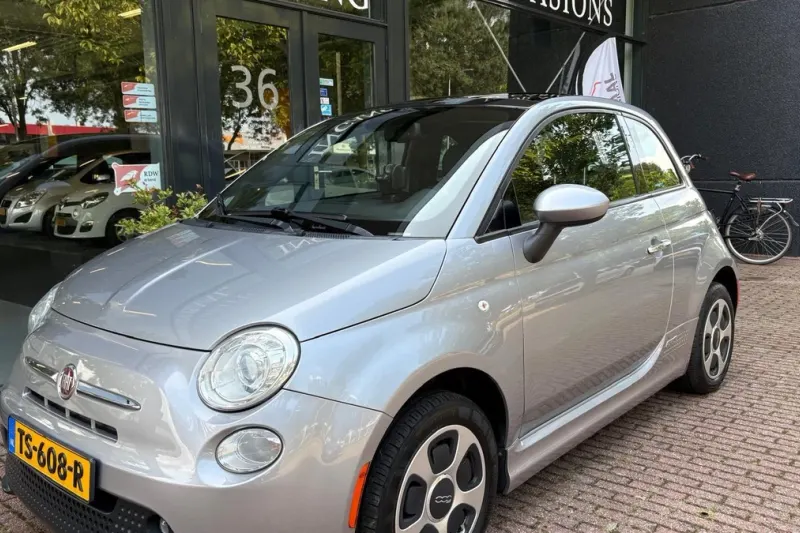 Fiat 500 (2015)