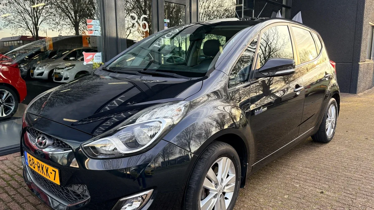 Hyundai ix20 (2011) — foto 1