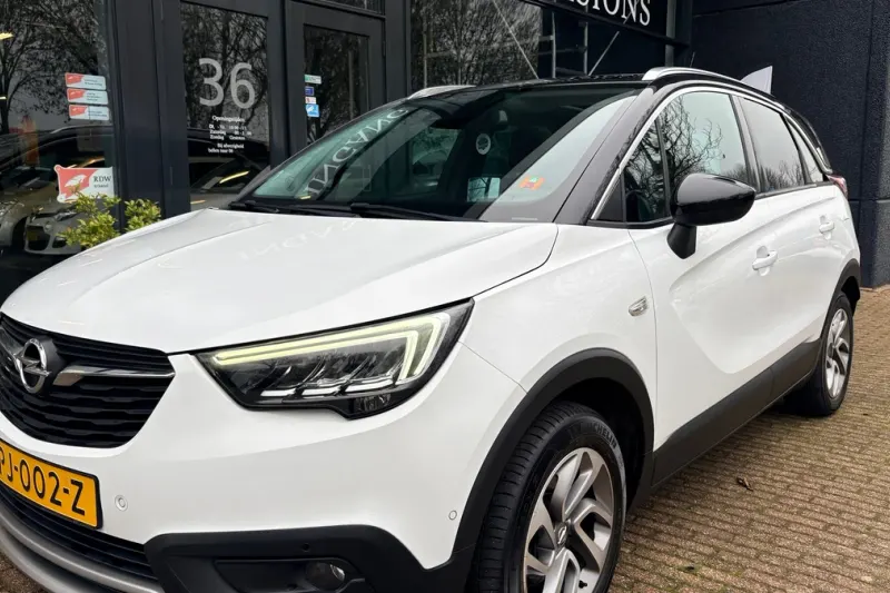 Opel Crossland X (2017)
