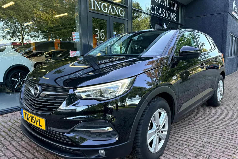 Opel Grandland (2018)