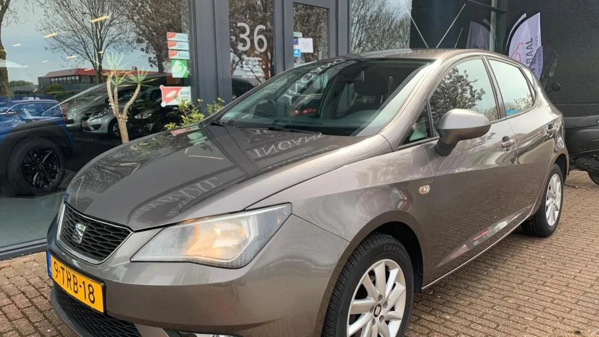 SEAT Ibiza (2015) — foto 1