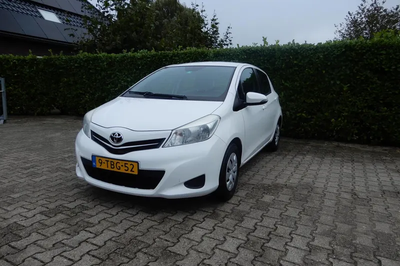 Toyota Yaris (2014)