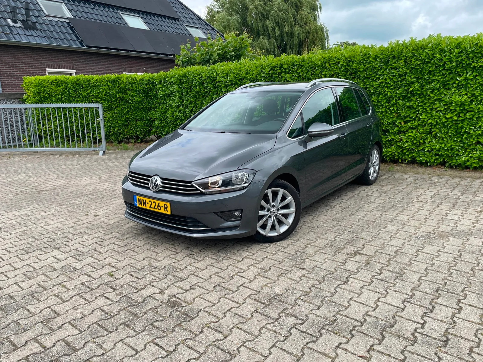 Volkswagen Golf Sportsvan (2017) — foto 1