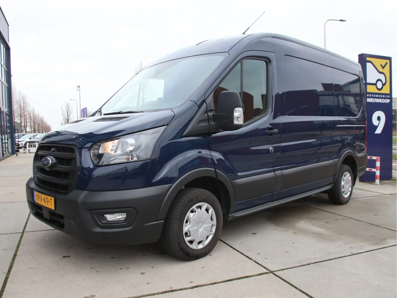 Ford Transit (2022) — foto 1