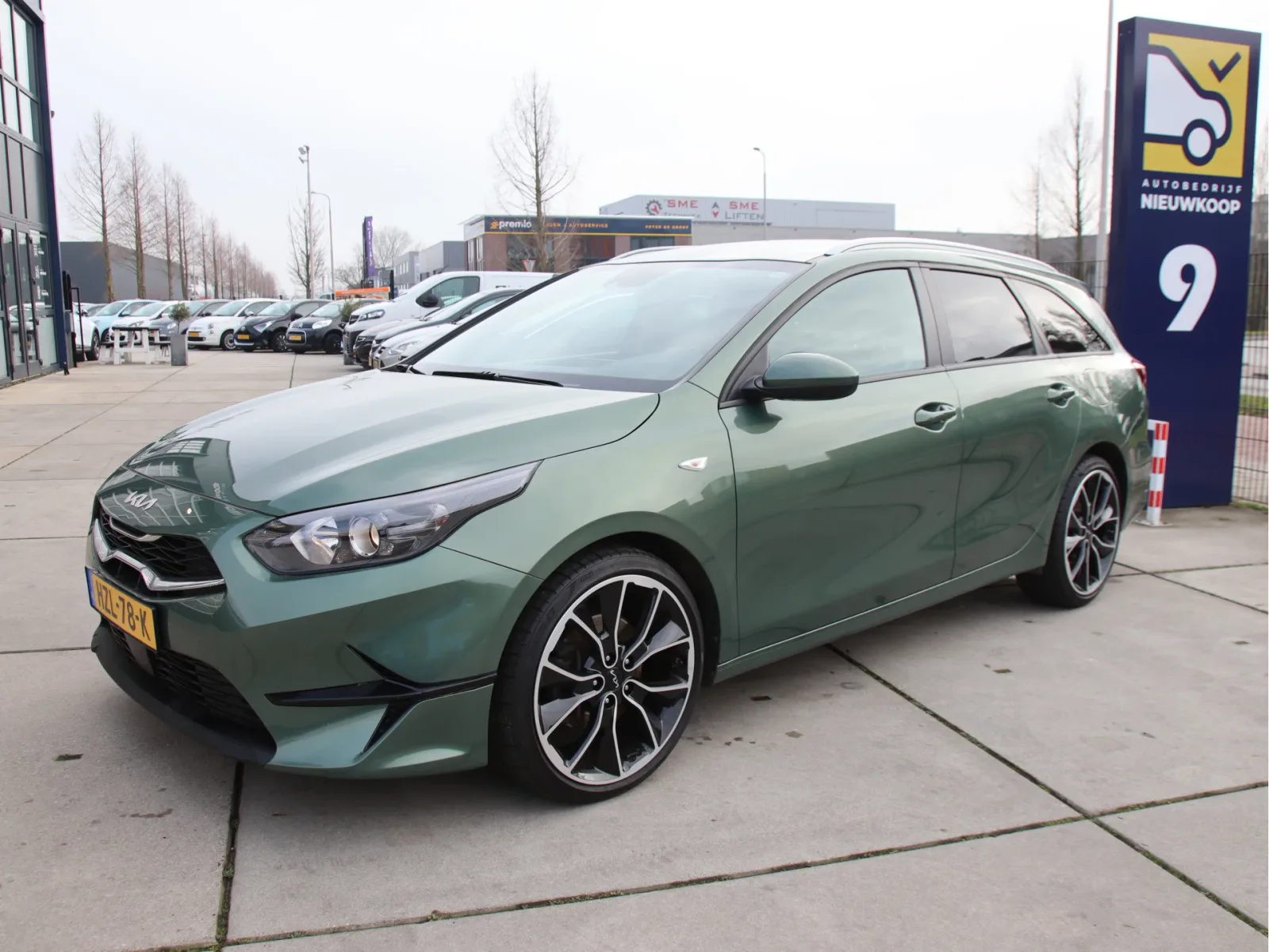 Kia Ceed Sportswagon (2023) — foto 1