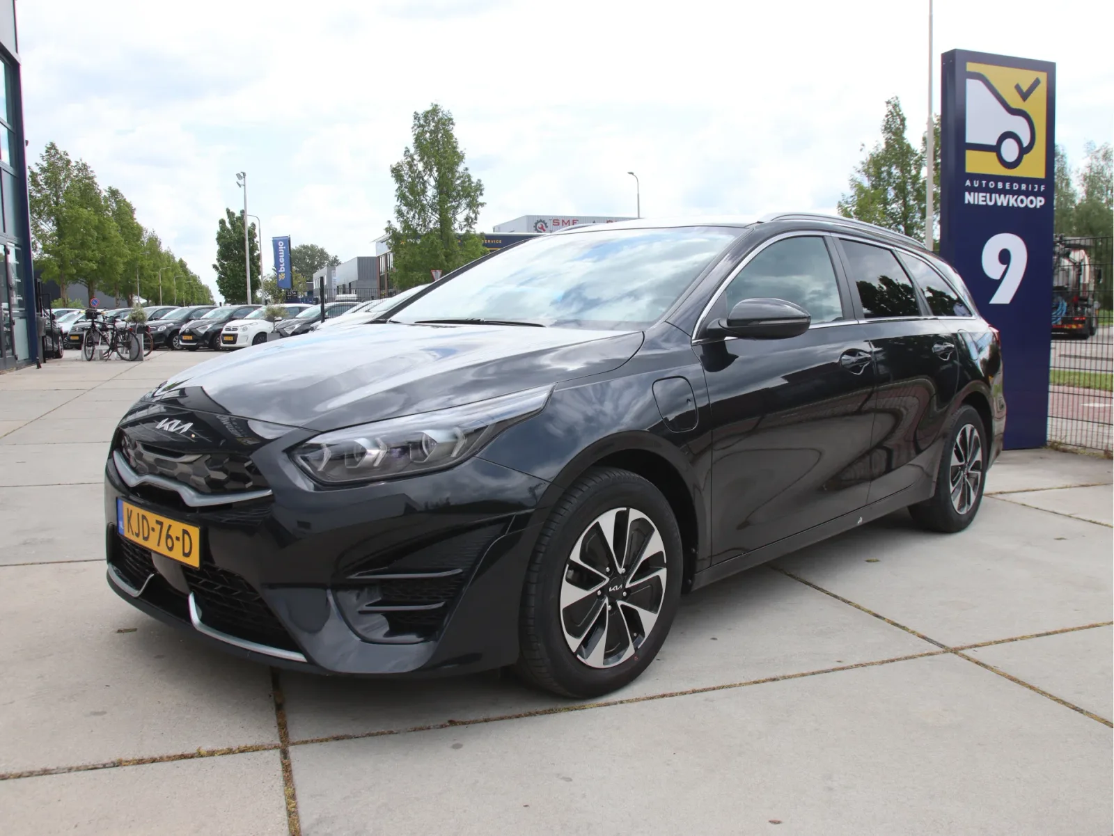 Kia Ceed Sportswagon (2022) — foto 1