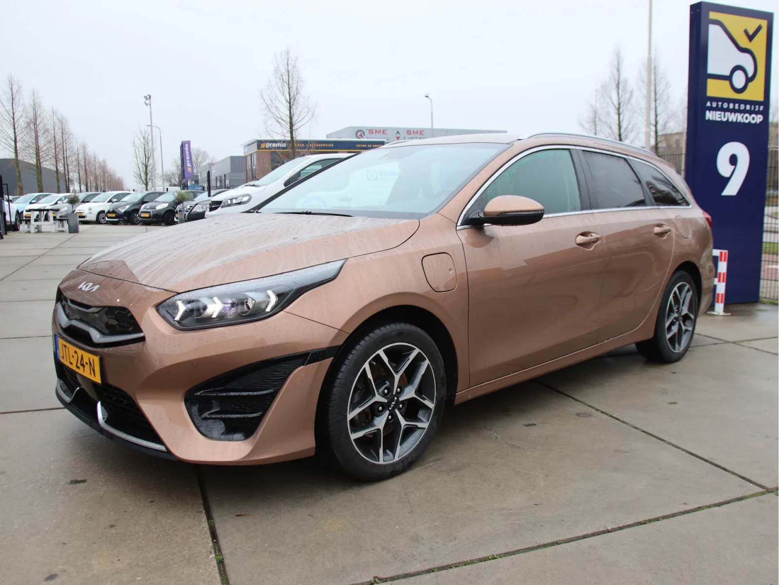 Kia Ceed Sportswagon (2022) — foto 1