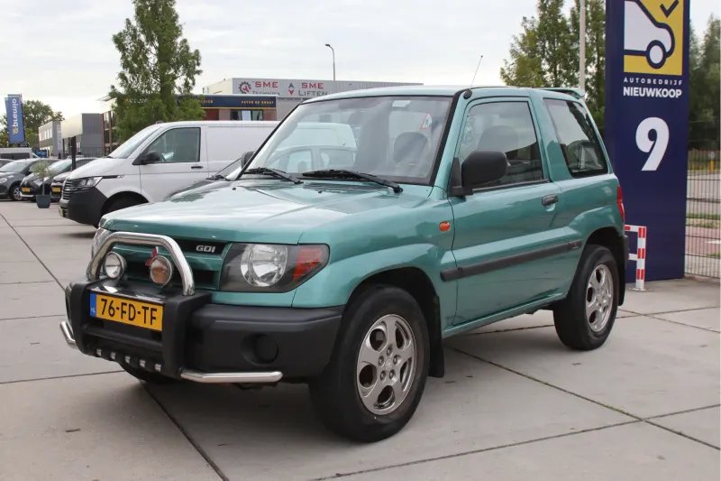 Mitsubishi Pajero (2000)