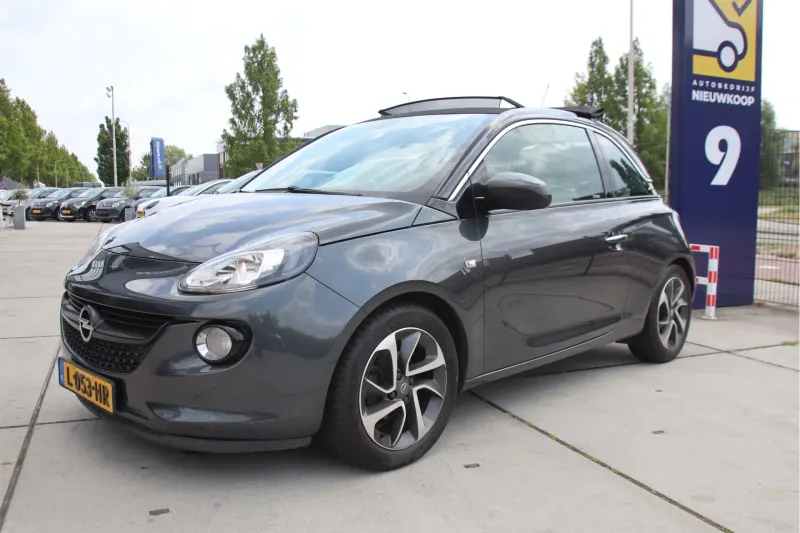 Opel Adam (2017)