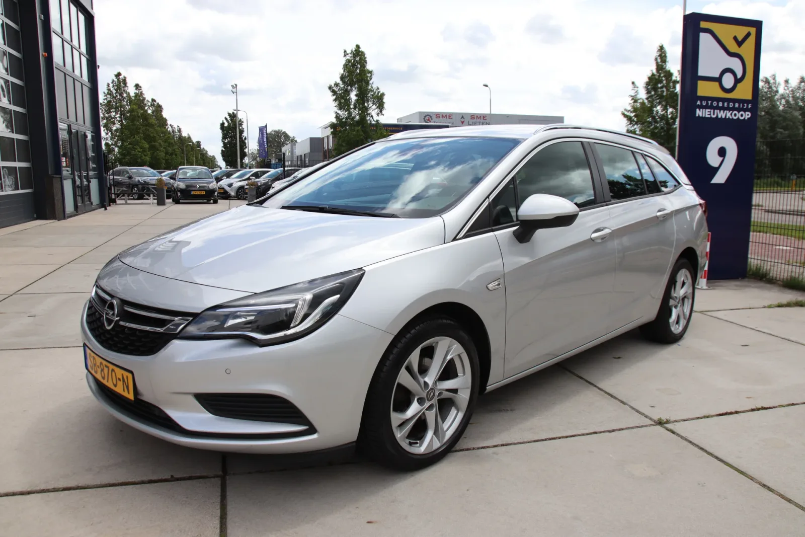 Opel Astra (2018) — foto 1