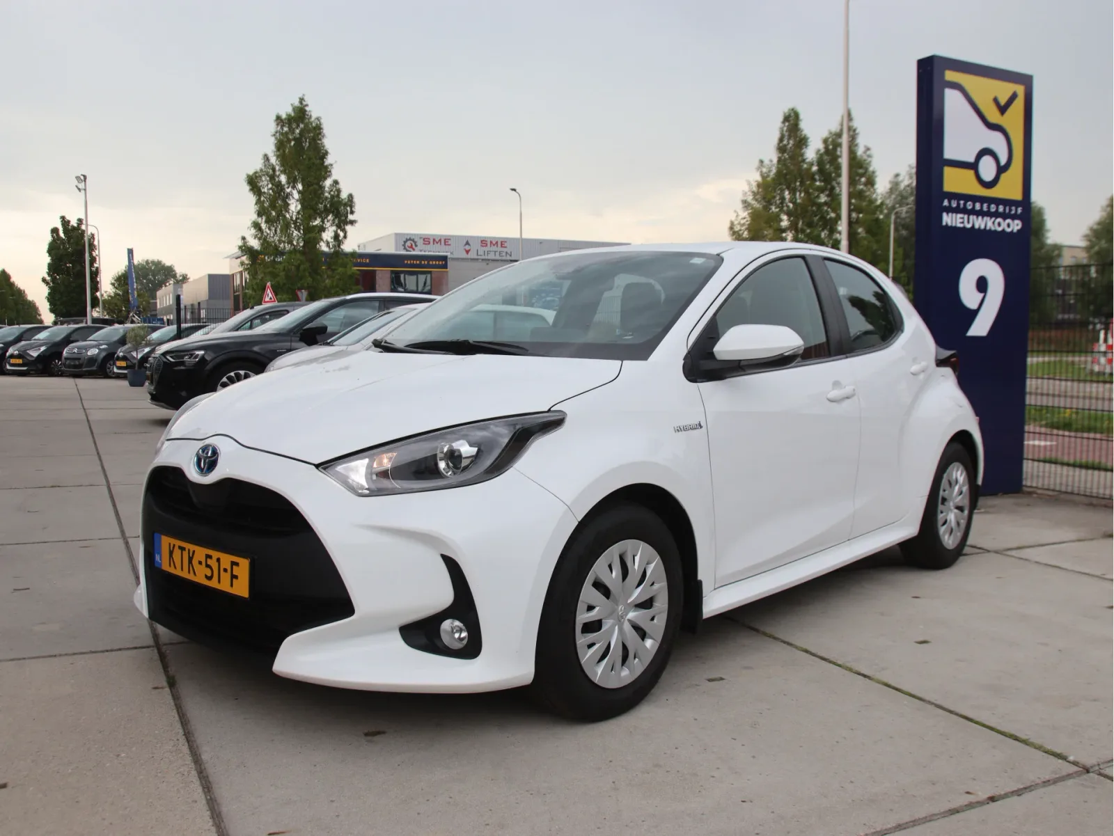Toyota Yaris (2020) — foto 1