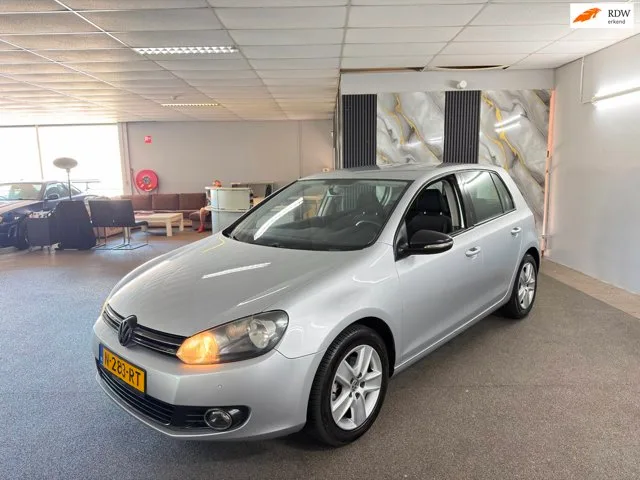 Volkswagen Golf (2009) — foto 1