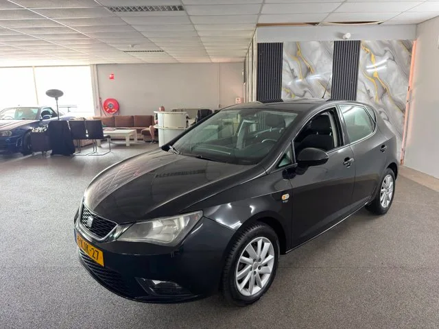 SEAT Ibiza (2013) — foto 1