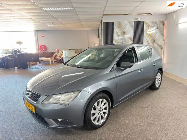 SEAT Leon (2013) — foto 1