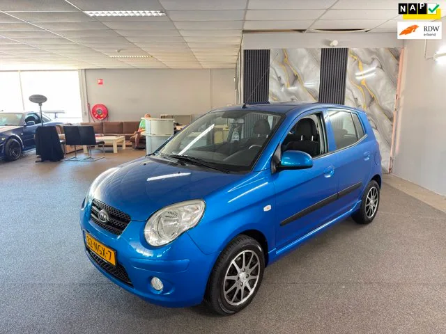 Kia Picanto (2010) — foto 1