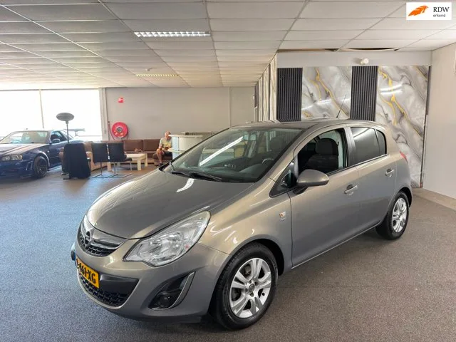 Opel Corsa (2011) — foto 1