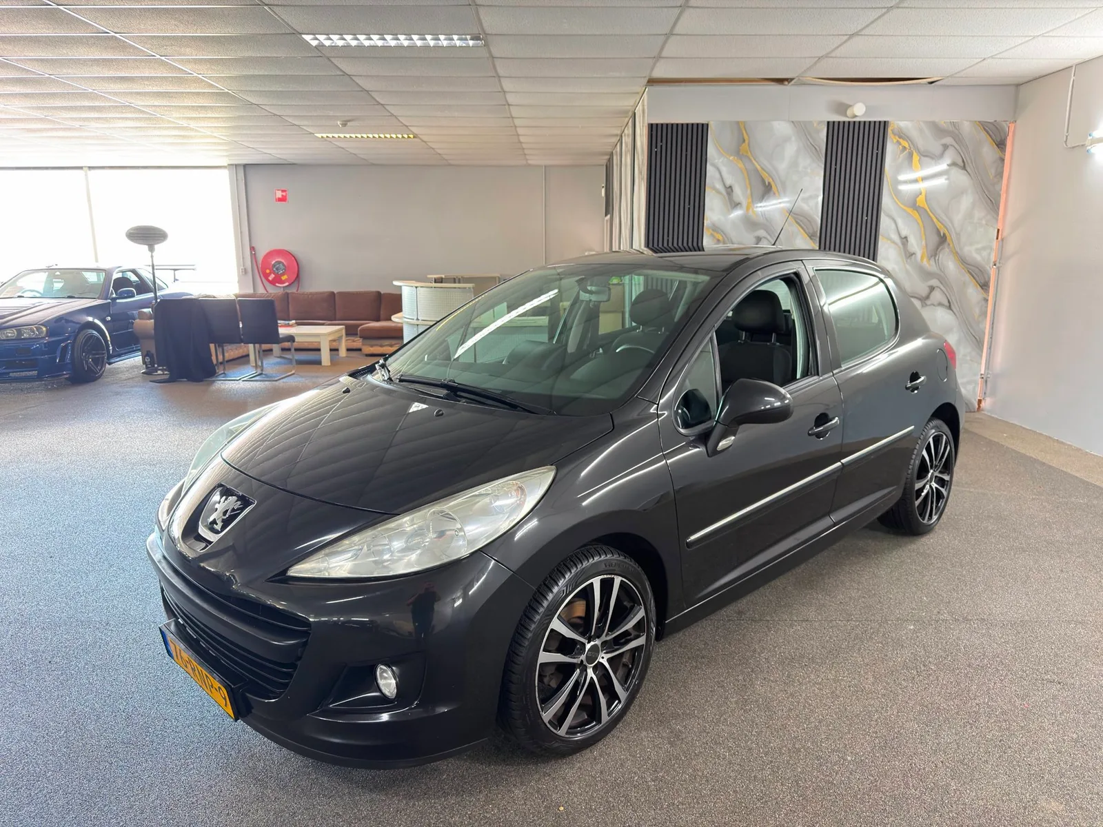 Peugeot 207 (2011) — foto 1
