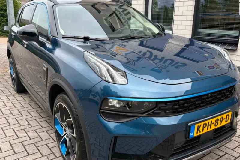 Lynk & Co 01 (2023)