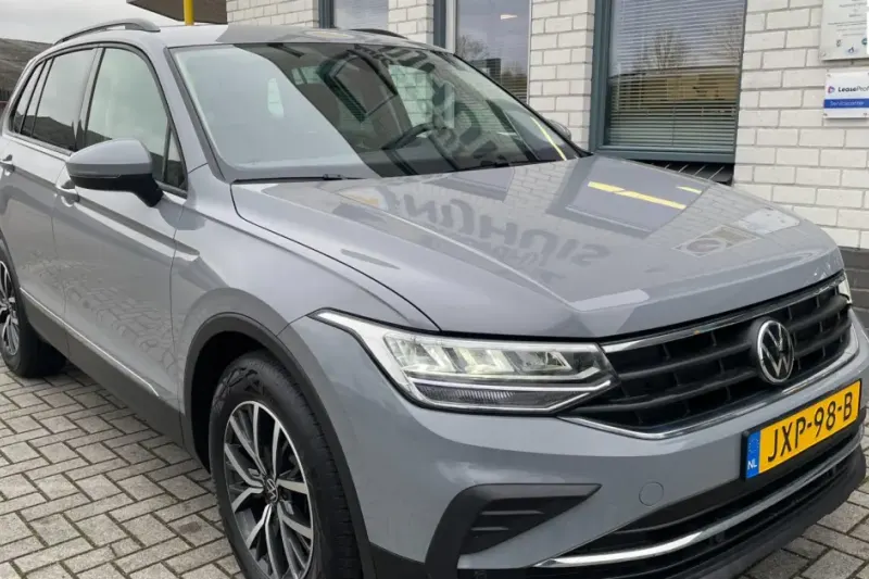 Volkswagen Tiguan (2021)