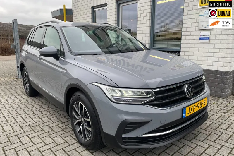 Volkswagen Tiguan (2021)