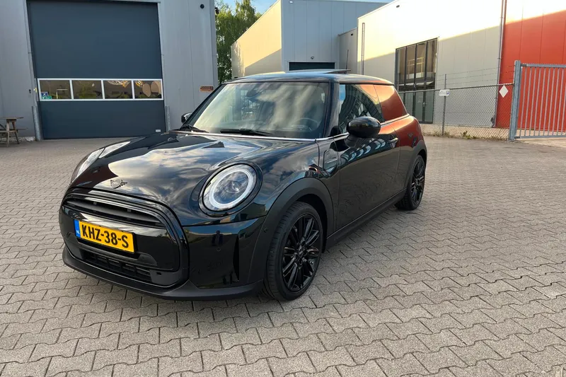 MINI Cooper (2022)