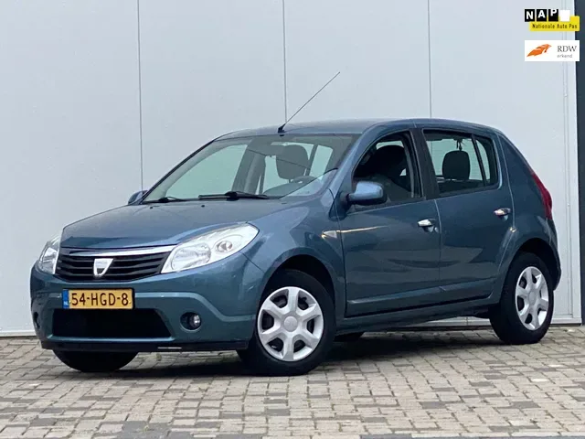 Dacia Sandero (2008) — foto 1