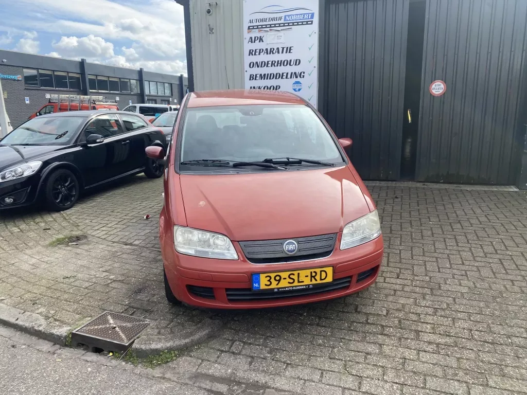 Fiat Idea (2006) — foto 1