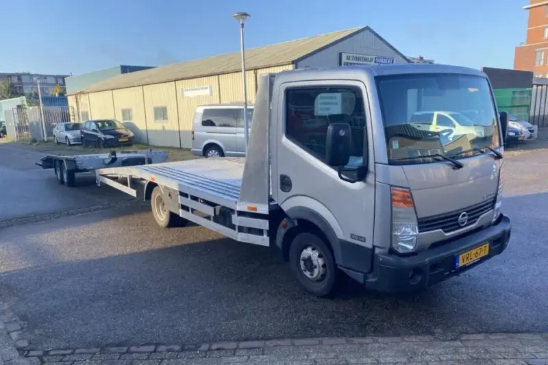 Nissan Cabstar E (2013)